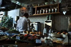 bar-768564_960_720